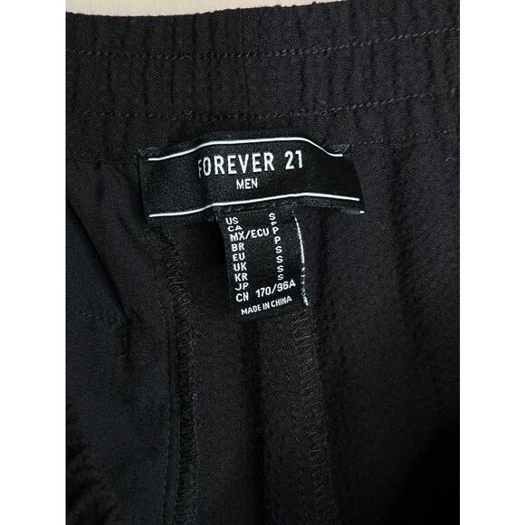 NWOT FOREVER 21 MEN Black Crepe Linen Cargo Jogger Sweatpants SIZE SMALL - Picture 4 of 10